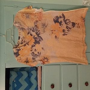 Coldwater Creek v-neck tee shirt size L14 blue and peach floral excellent cond